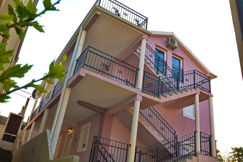 Apartments Bella Di Boka Tivat Exterior foto