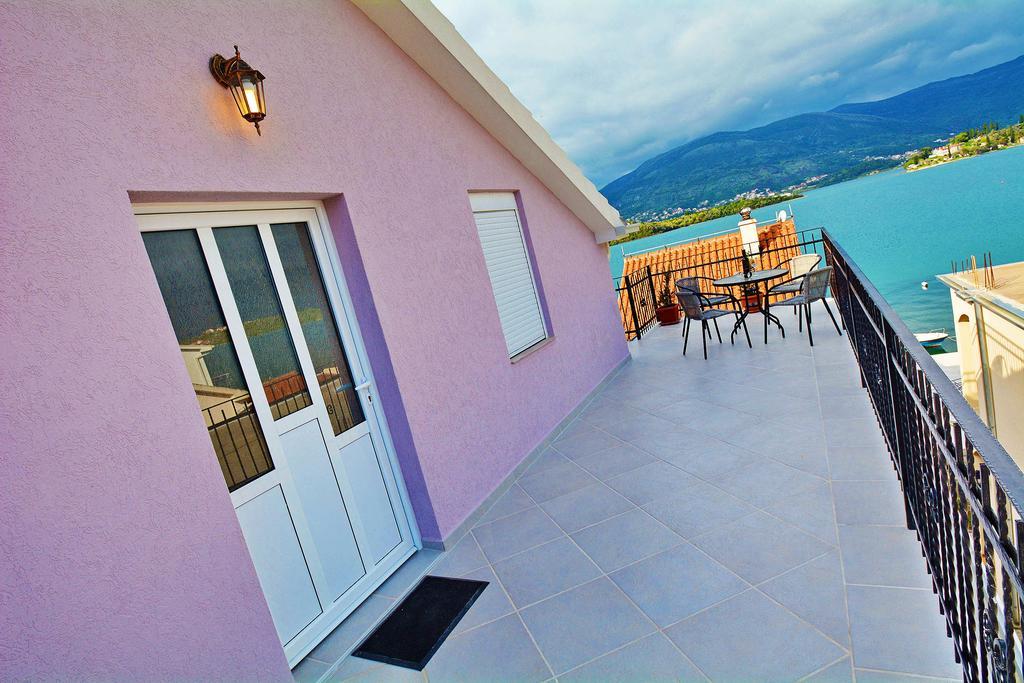 Apartments Bella Di Boka Tivat Habitación foto