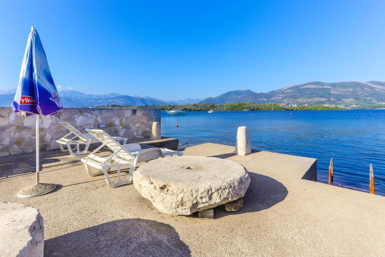 Apartments Bella Di Boka Tivat Exterior foto