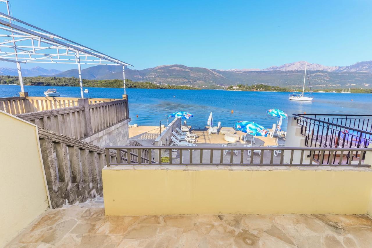 Apartments Bella Di Boka Tivat Exterior foto